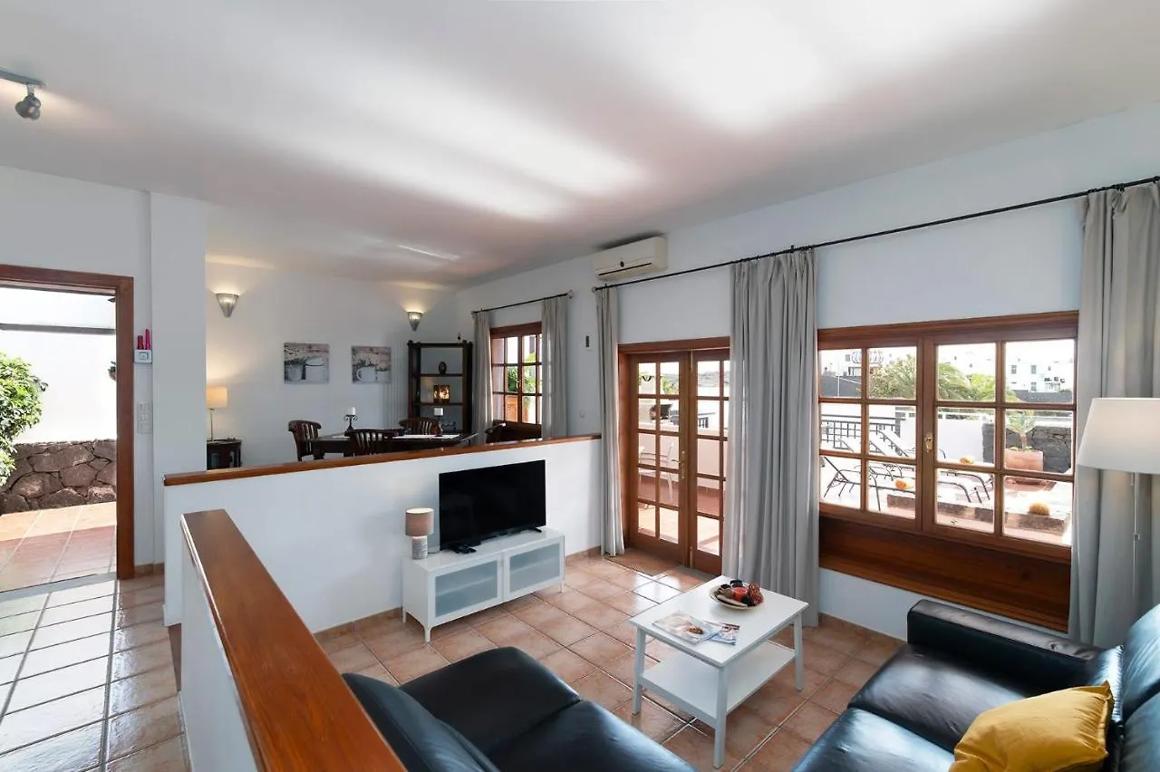 Villa Pola Marinas By Villa Plus Playa Blanca  Spanien
