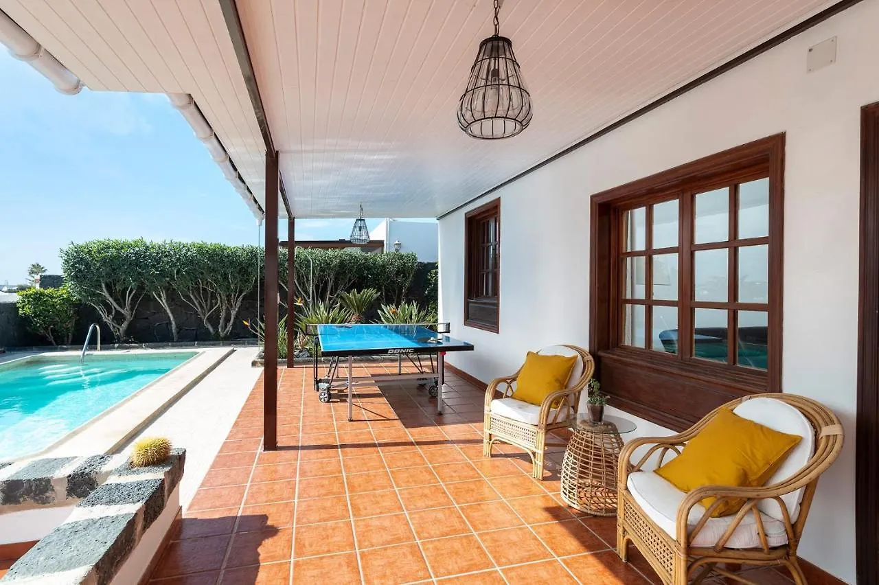 Villa Pola Marinas by Villa Plus Playa Blanca  España